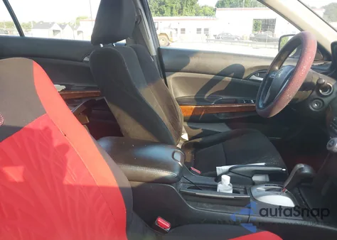 2011 Honda Accord 2.4 Ex from USA, damaged, VIN 1HGCP2F79BA082401